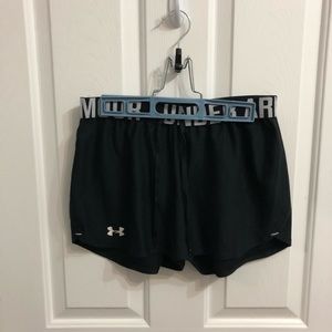 Under Armour Shorts. Semi- fitted. Size S